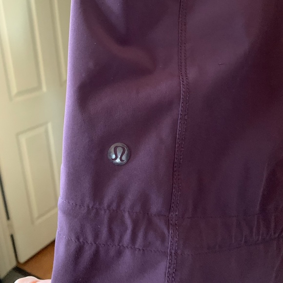 Lululemon Rain Coat - Picture 7 of 8